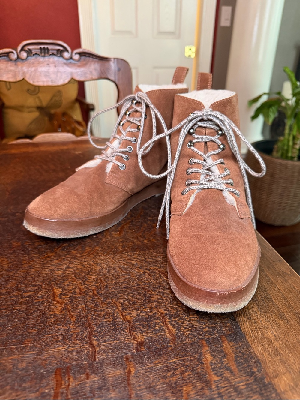 Jenni Kayne Suede Shearling-Lined Canyon Boots in Tan/Cognac. Size EU 41 (US 11)